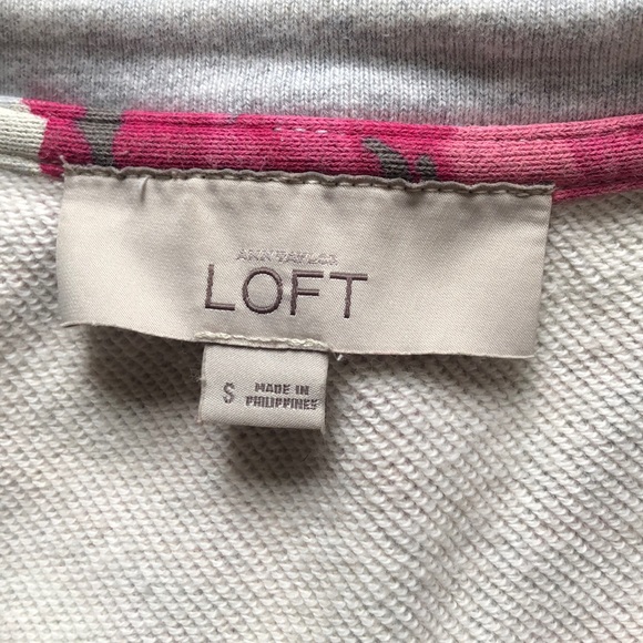 Like new LOFT Cropped Floral Sweatshirt - Picture 6 of 7